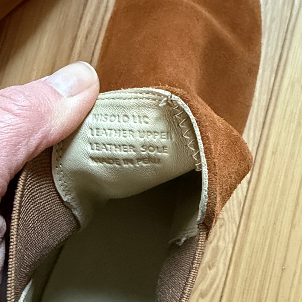 Nisolo suede Chelsea boots Women’s 10 EUC - Picture 4 of 5